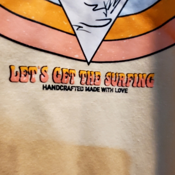 Shein, Women's size Large, T-Shirt, Brand New, Never Worn, Surfing Waves - Picture 3 of 7